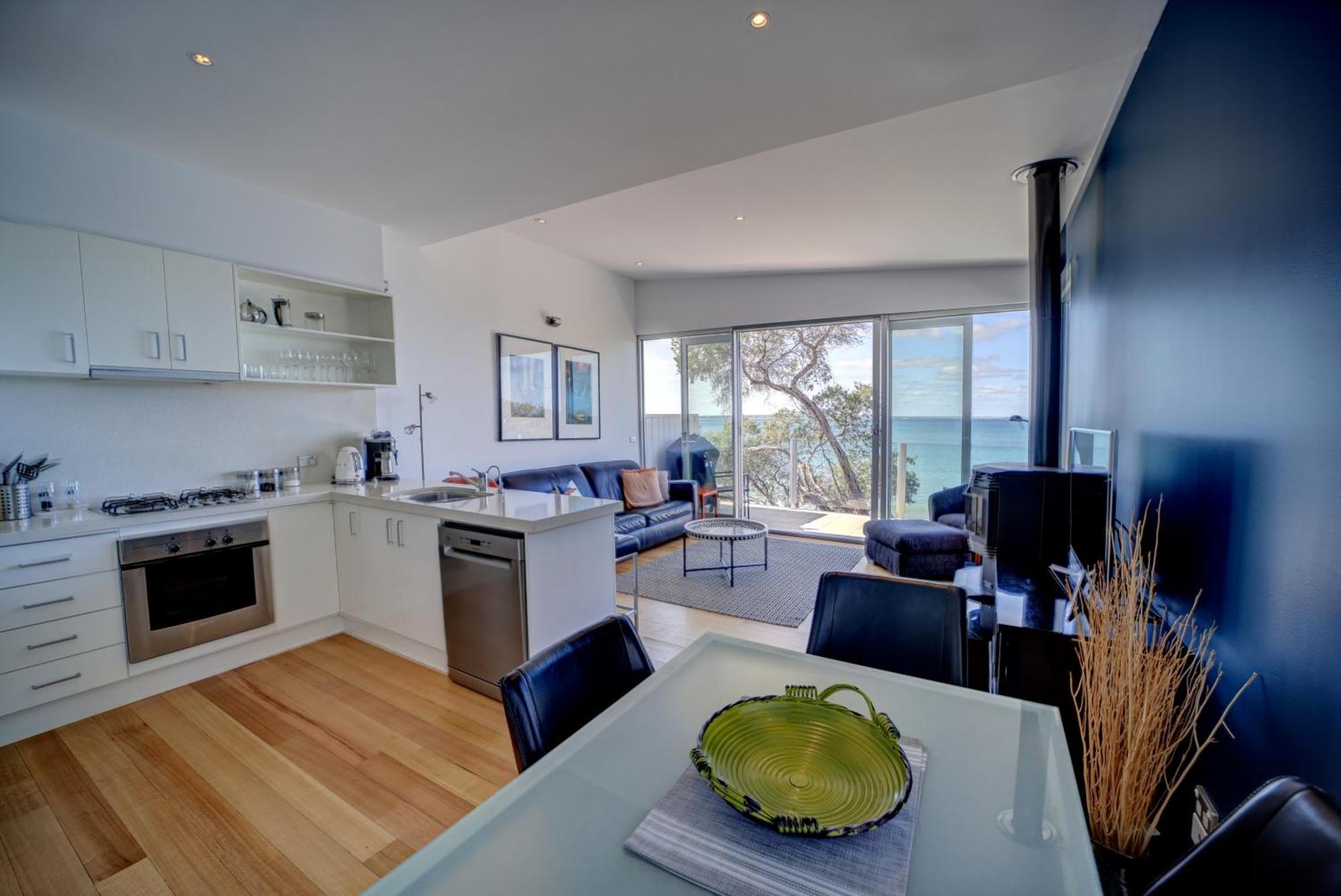 Battery Cove Beach Front Apartment ポート・フェアリー エクステリア 写真